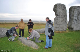 Illustration for article titled If Stonehenge Is Actually a Giant Instrument, What Does It Sound Like?